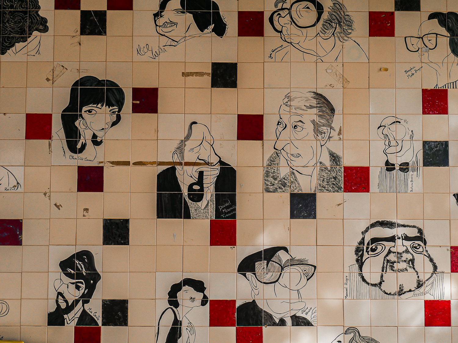 Escola Secundária Dr. Ginestal Machado